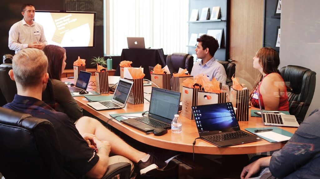 formacion empresas espana servidores linux nube privada-marketing-barcelona-madrid